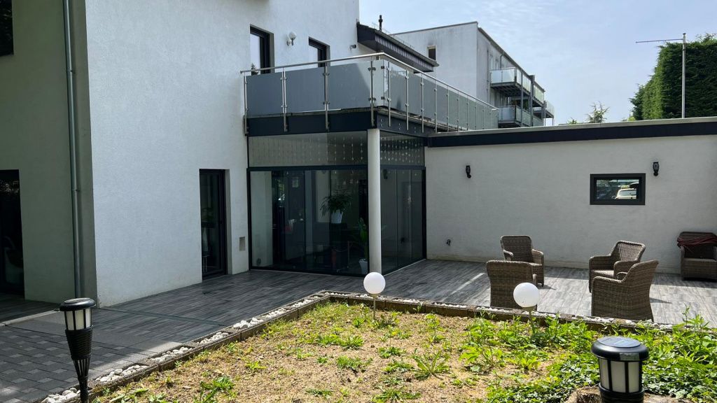 Cabaña en Solingen, Alemania, 382.26 m² - imagen 2