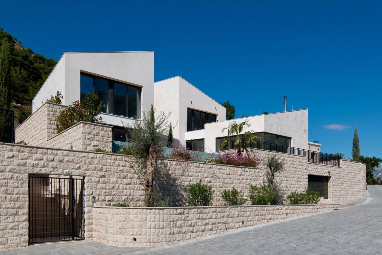 Villa in Kotor, Montenegro, 456 m² - picture 6