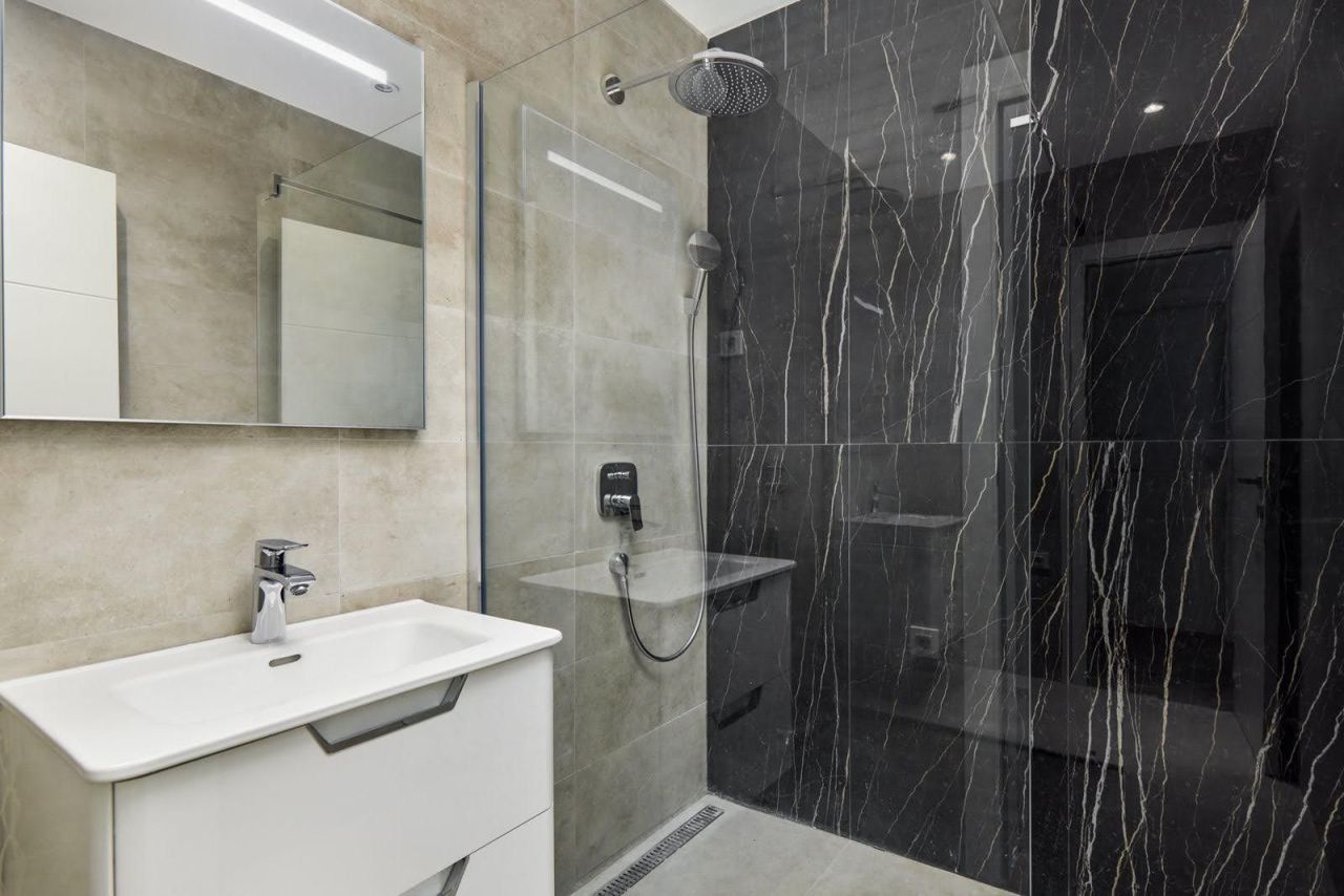 Villa in Kotor, Montenegro, 456 m² - picture 9