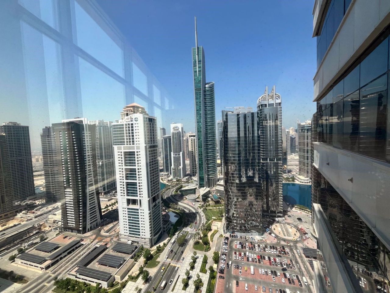 Bureau à Dubaï, EAU, 107 m² - image 2