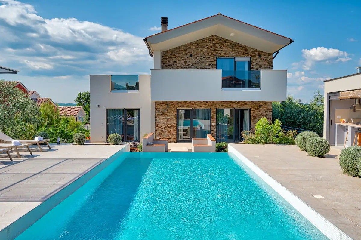 Casa en Marcana, Croacia, 320 m² - imagen 1