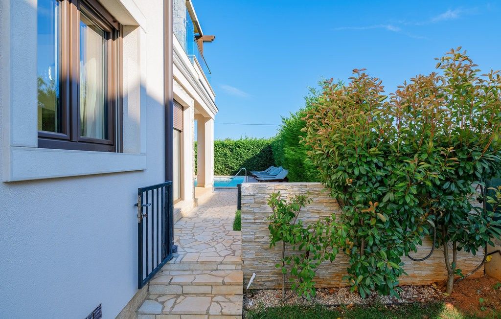 House in Fazana, Croatia, 340 m² - picture 5