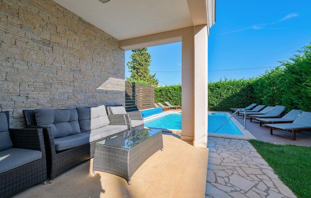 House in Fazana, Croatia, 340 m² - picture 7