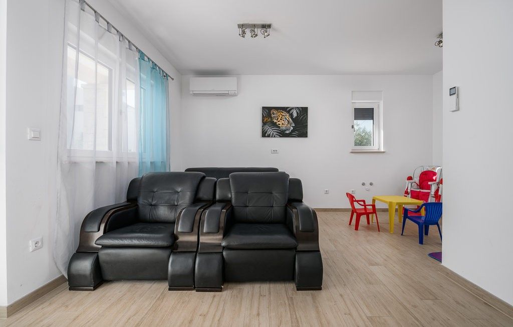 House in Fazana, Croatia, 340 m² - picture 10