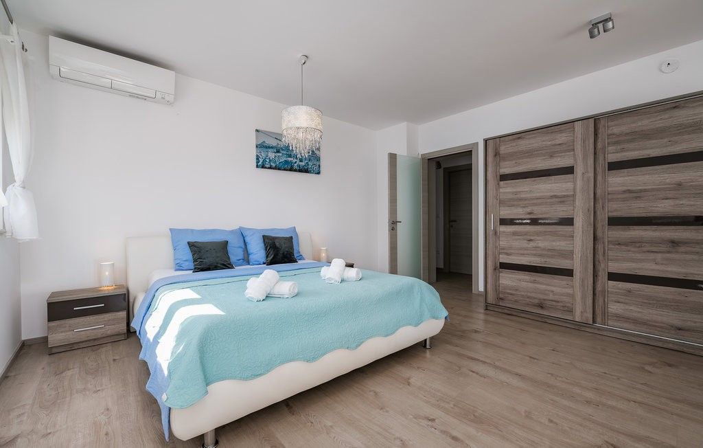 House in Fazana, Croatia, 340 m² - picture 12