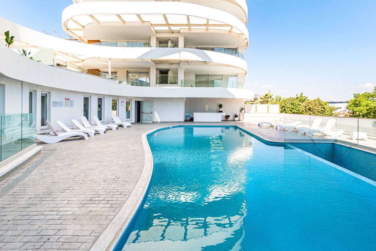 Appartamento a Larnaca, Cipro, 93 m² - foto 2