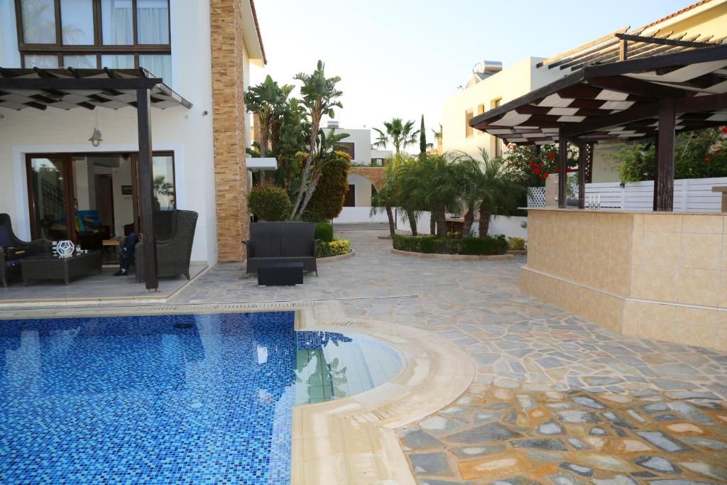 House in Agia Napa, Cyprus, 220 m² - picture 7