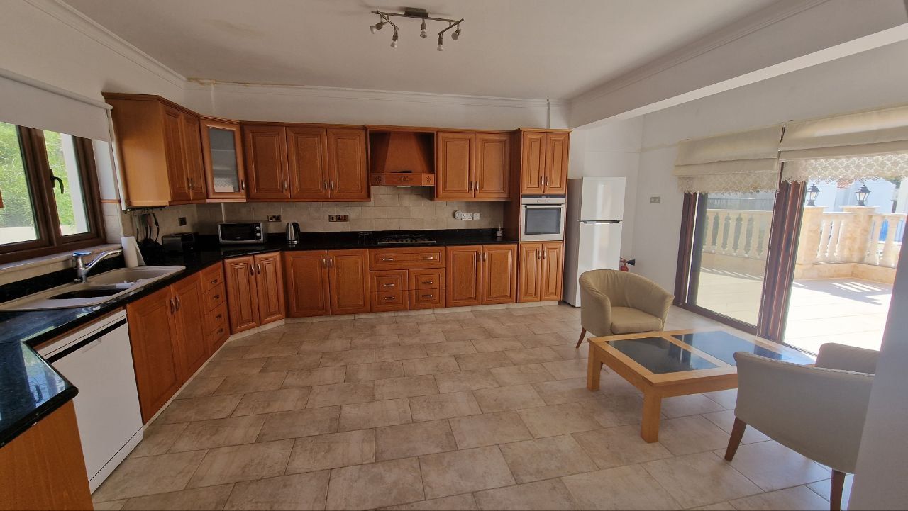 House in Agia Napa, Cyprus, 300 m² - picture 15