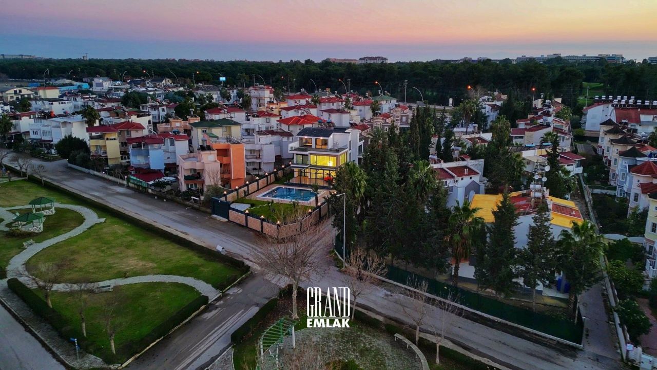 Villa a Antalya, Turchia, 650 m² - foto 7