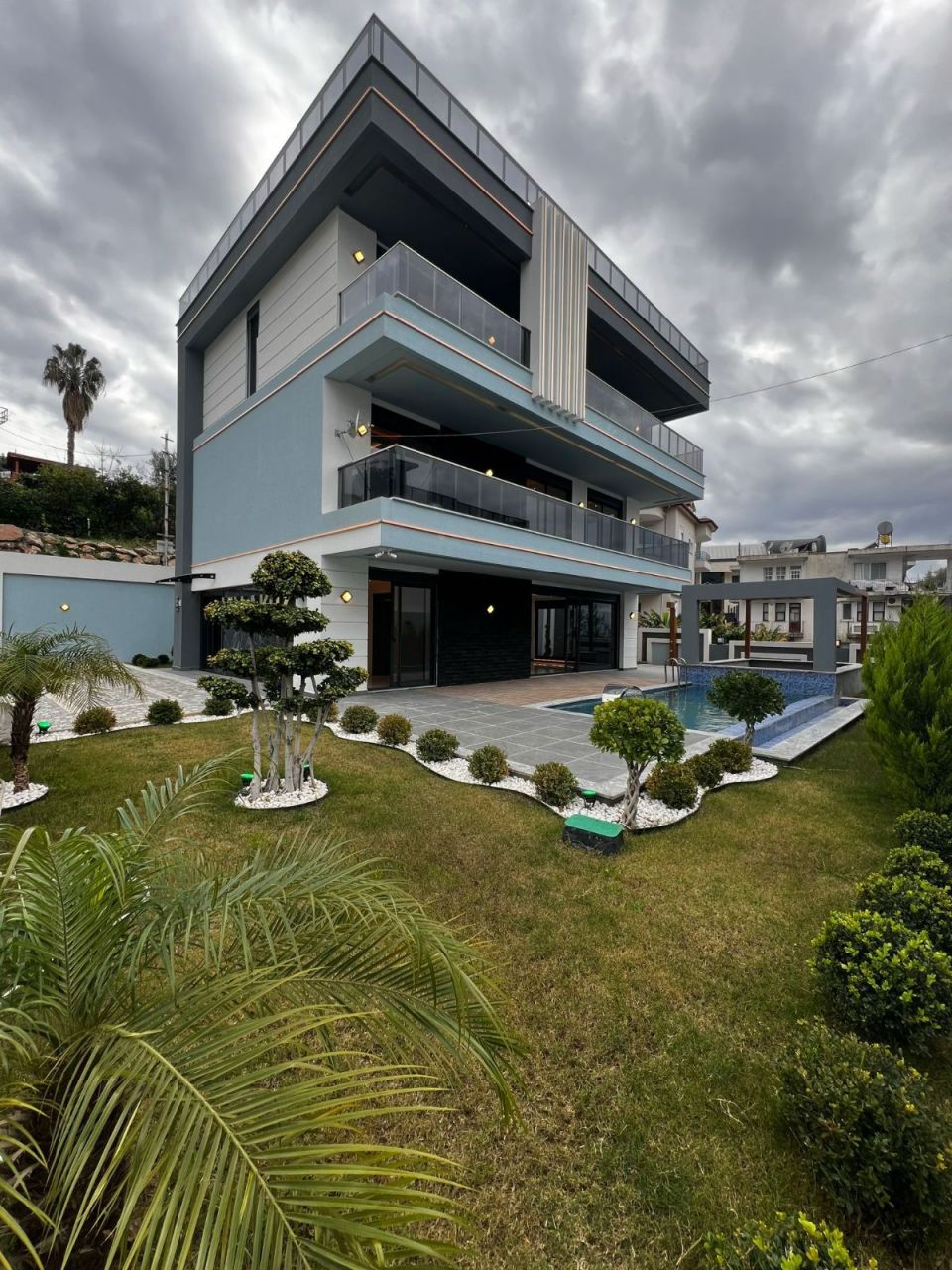 Villa à Alanya, Turquie, 280 m² - image 1