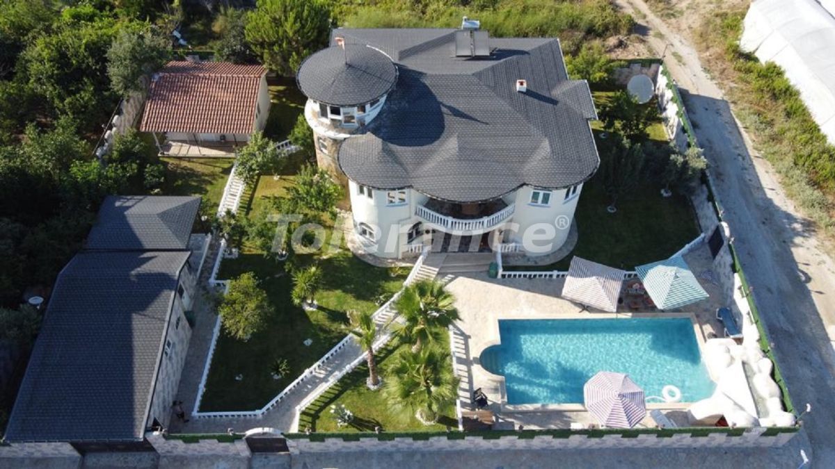 Villa in Belek, Turkey, 350 m² - picture 1