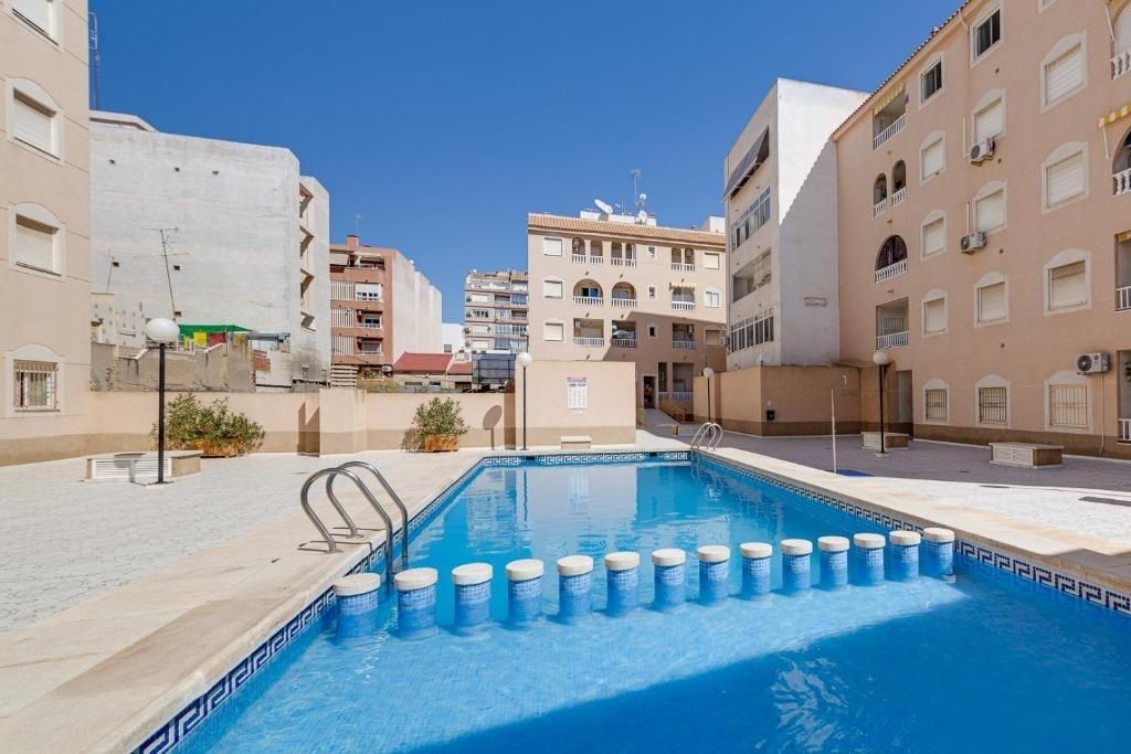 Flat in Torrevieja, Spain, 62 m² - picture 1