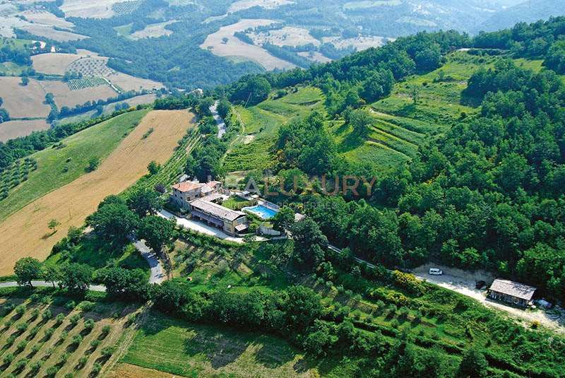 Appartement Località San Donato, Italie, 2 753 m² - image 2