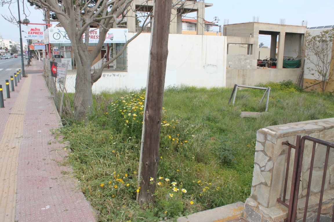 Terrain à Héraklion, Grèce, 610 m² - image 4