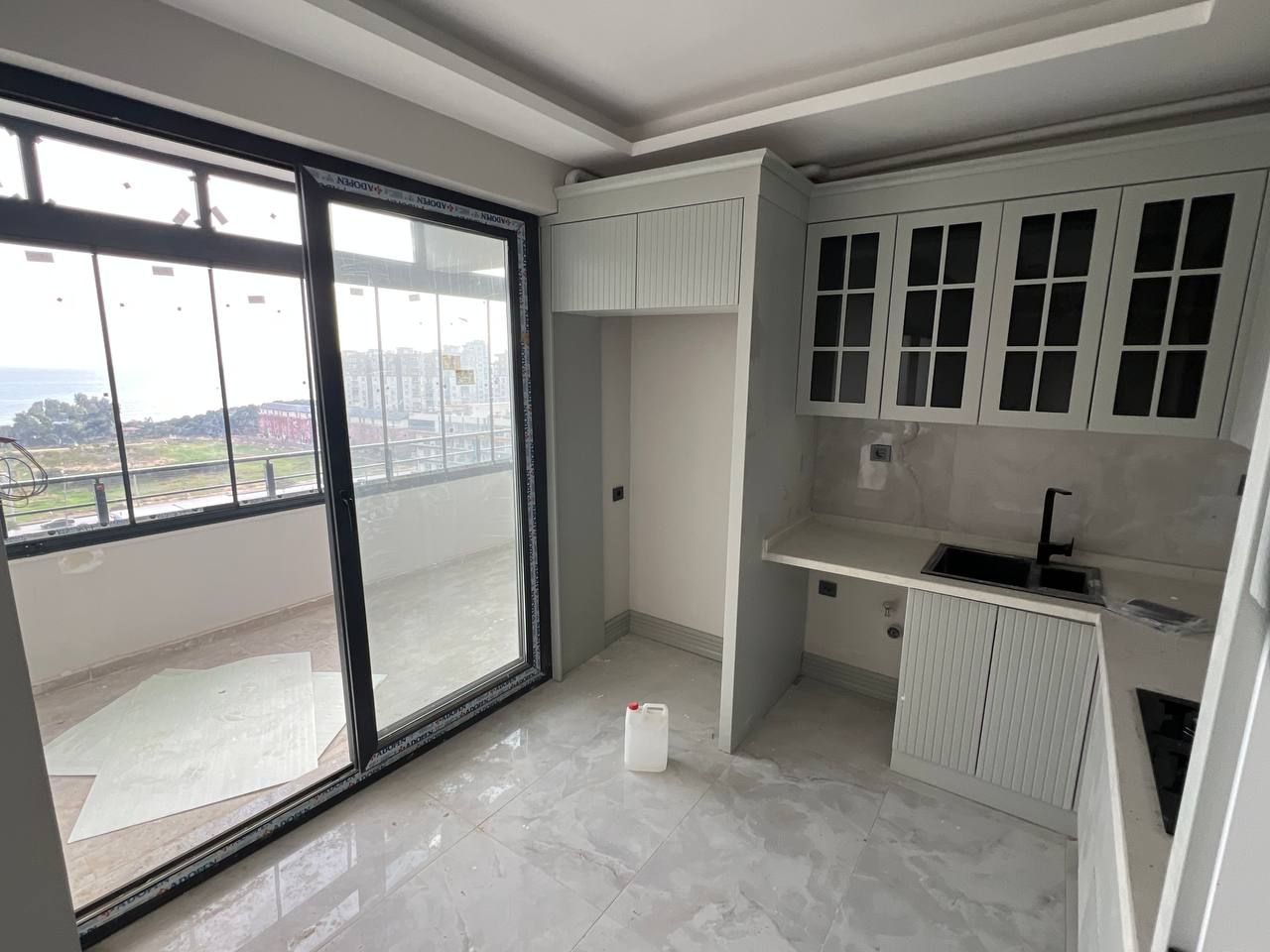 Flat in Mersin, Turkey, 90 m² - picture 1