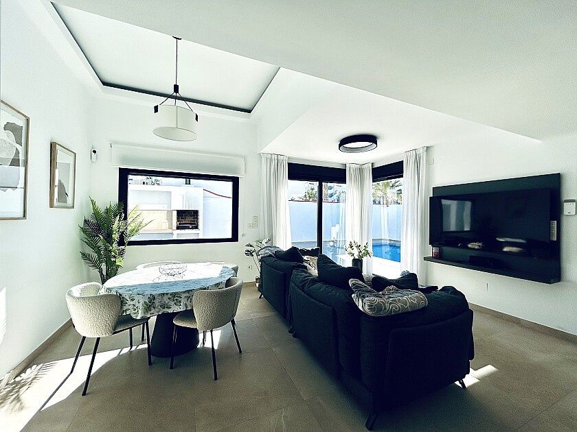 Villa in Guardamar del Segura, Spain, 180 m² - picture 11