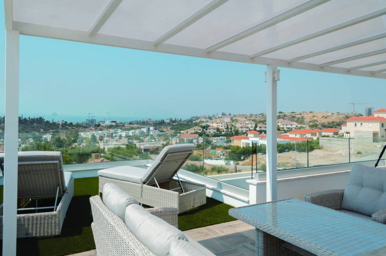 Casa a Mouttagiaka, Cipro, 750 m² - foto 12