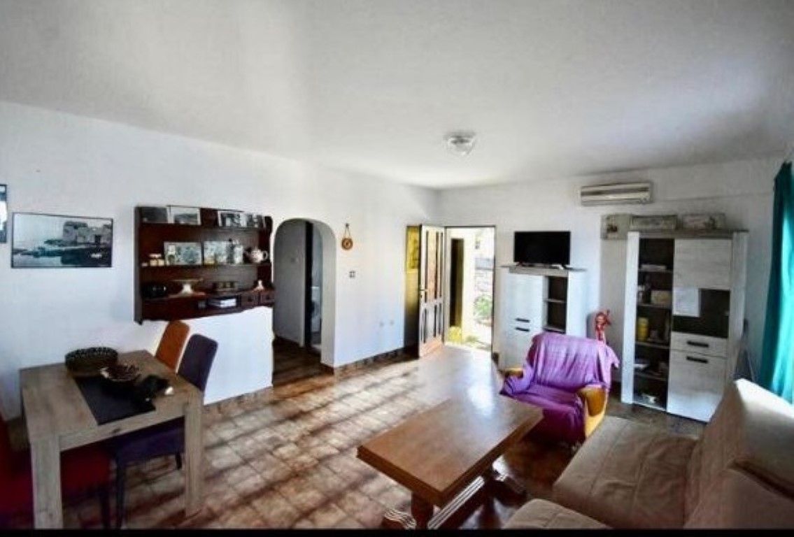 Casa en Krasici, Montenegro, 210 m² - imagen 4