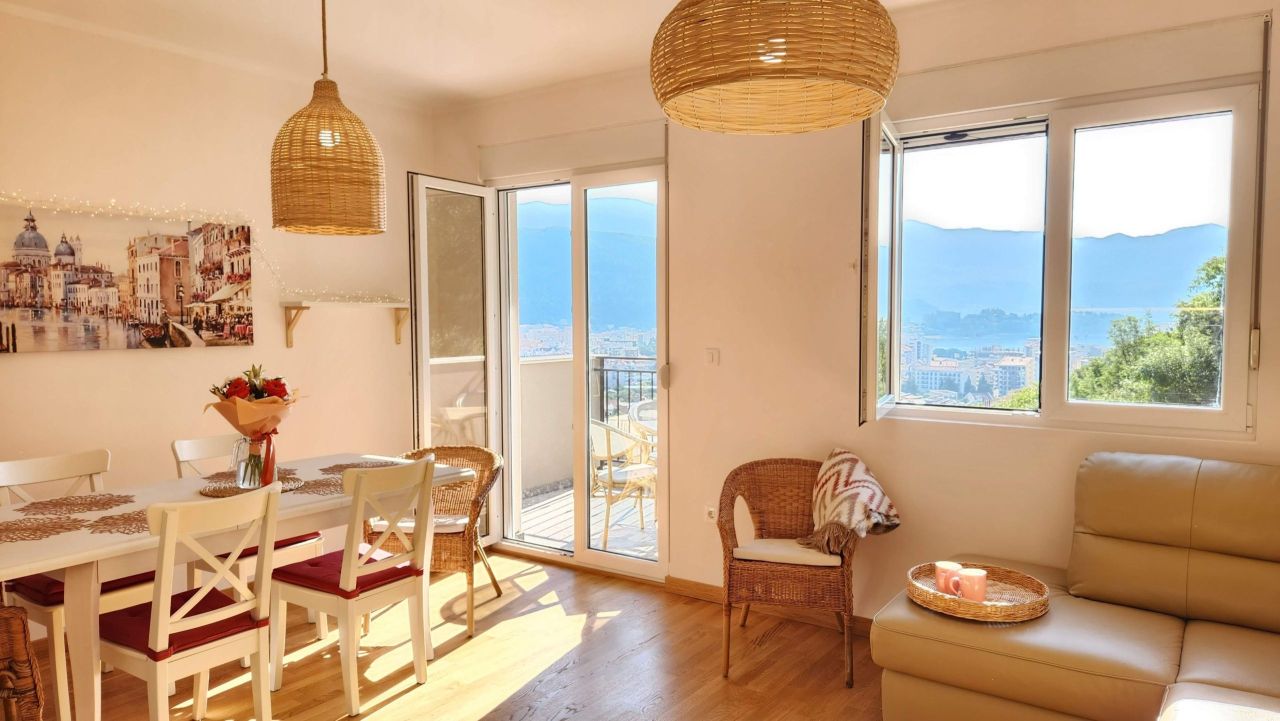 Flat in Budva, Montenegro, 65 m² - picture 3