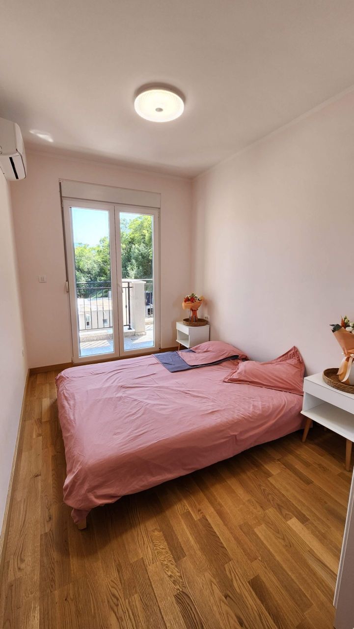 Flat in Budva, Montenegro, 65 m² - picture 10