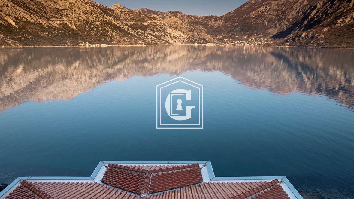 Villa a Kotor, Montenegro, 572 m² - foto 4