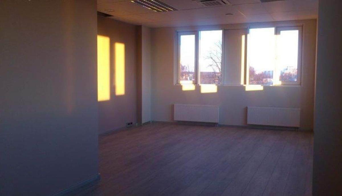 Biens commerciaux à Riga, Lettonie, 1 000 m² - image 2