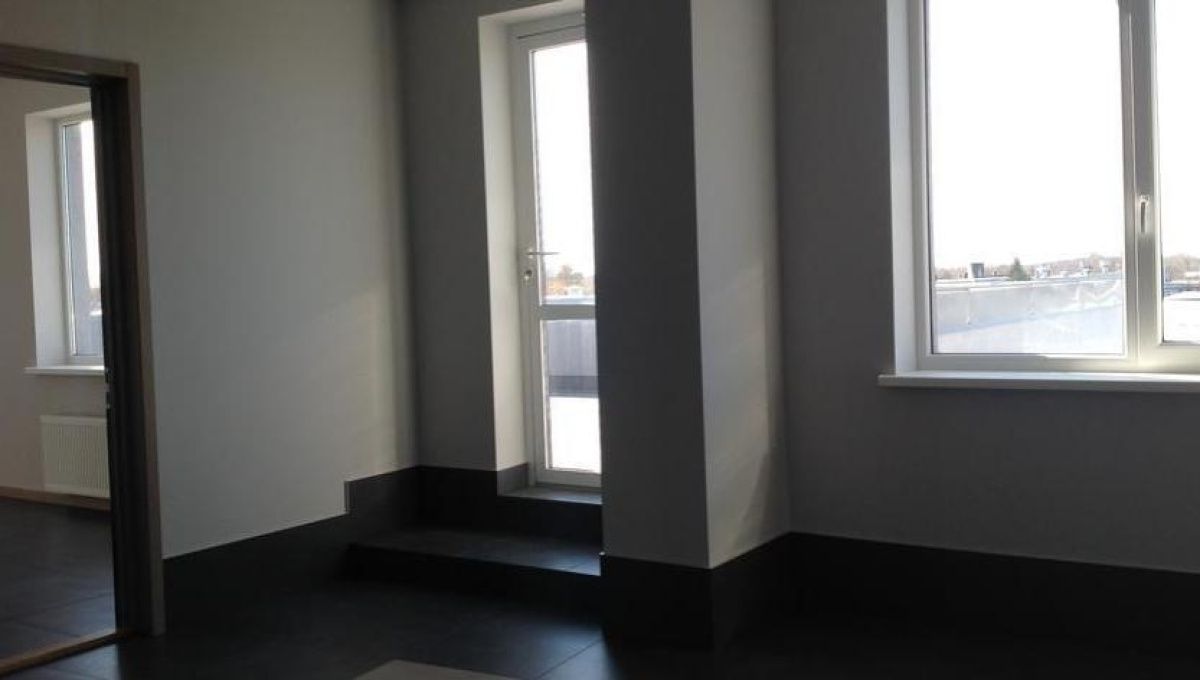 Biens commerciaux à Riga, Lettonie, 1 000 m² - image 3