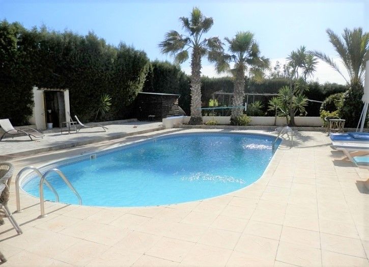 Bungalow in Paphos, Cyprus, 290 m² - picture 3