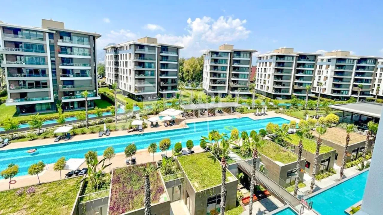 Piso en Antalya, Turquia, 180 m² - imagen 1