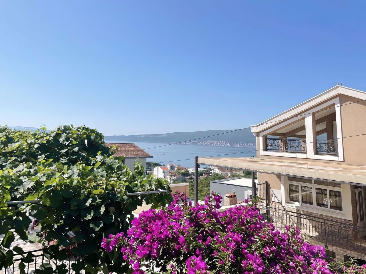 Maison à Herceg-Novi, Monténégro, 52.7 m² - image 1