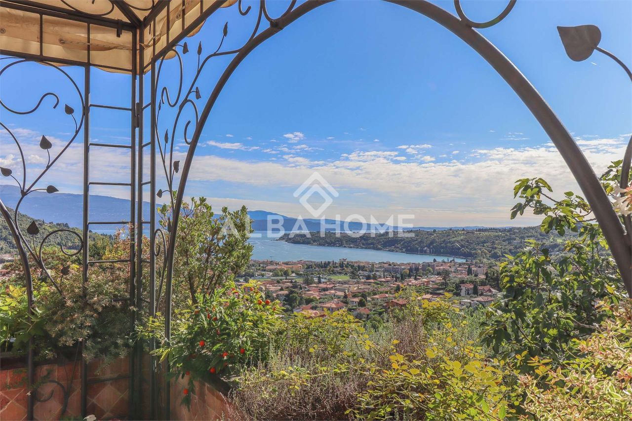 Villa Via Europa, Italie, 500 m² - image 12