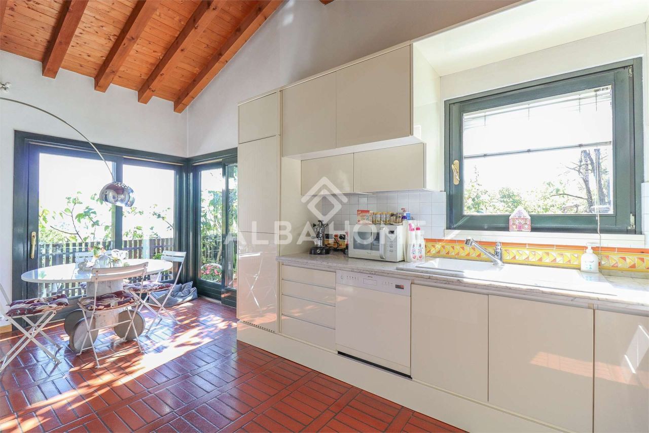 Villa Via Europa, Italie, 500 m² - image 15