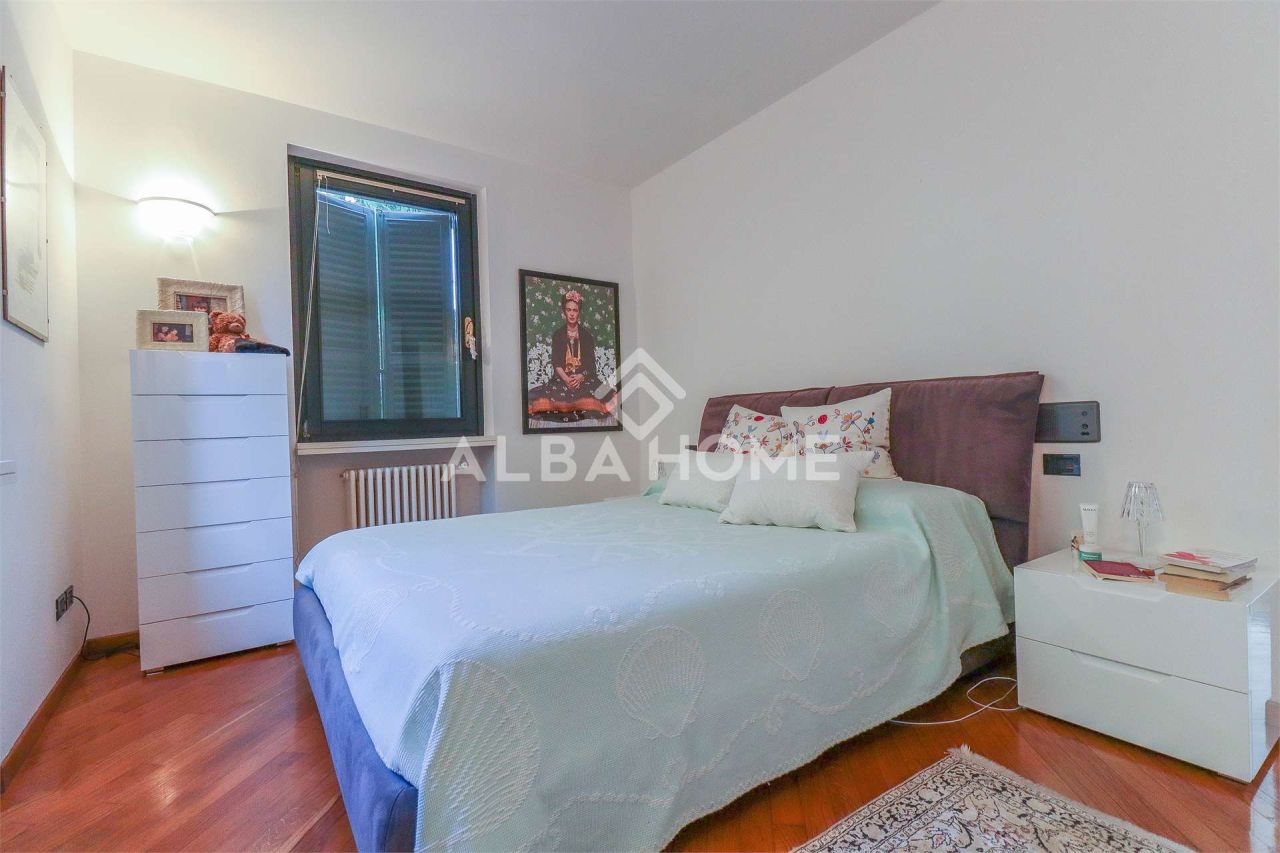 Villa Via Europa, Italie, 500 m² - image 19