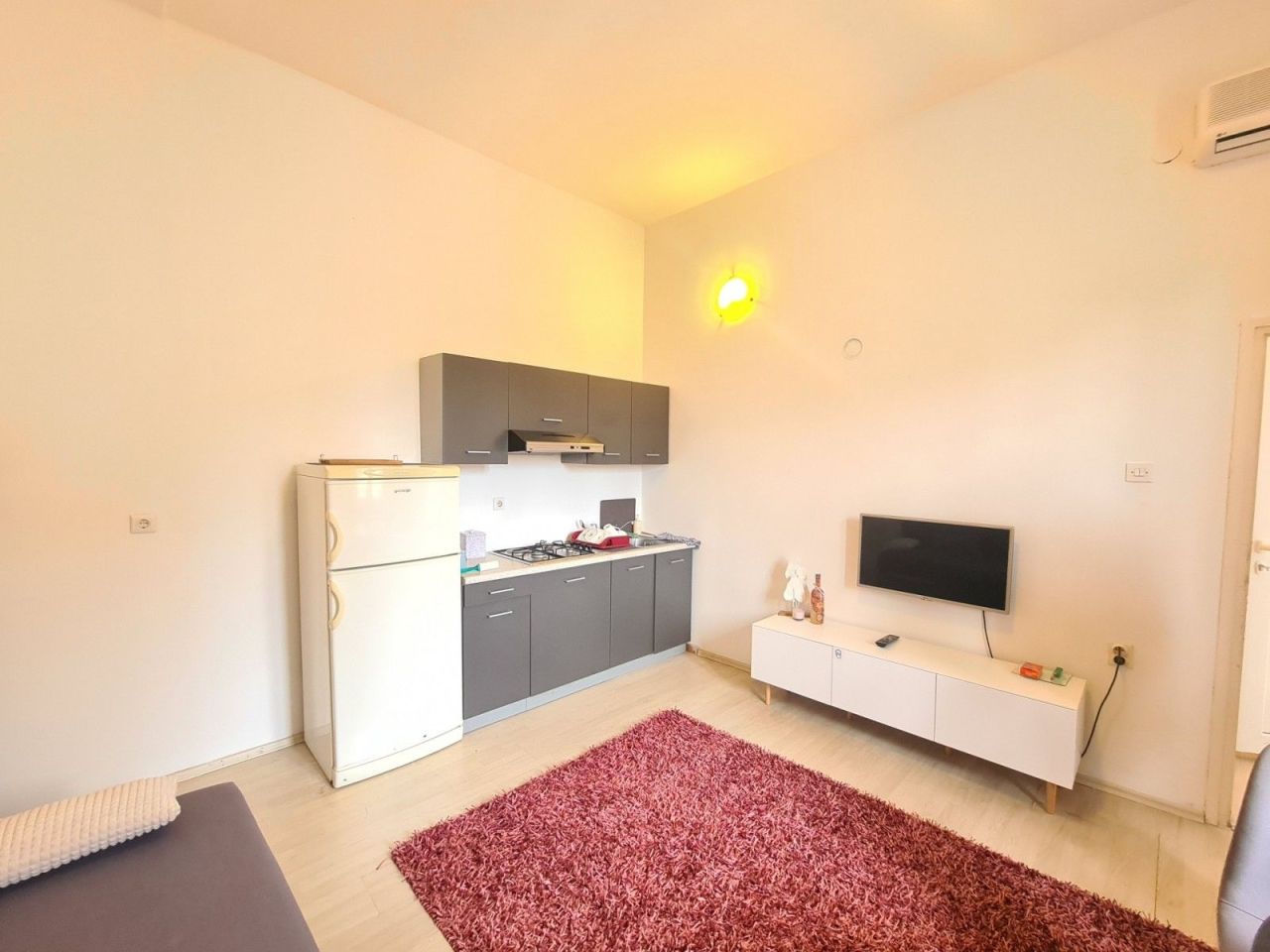 Piso en Pula, Croacia, 40 m² - imagen 2