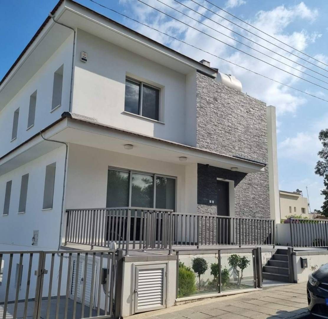 Maison à Larnaca, Chypre, 230 m² - image 1