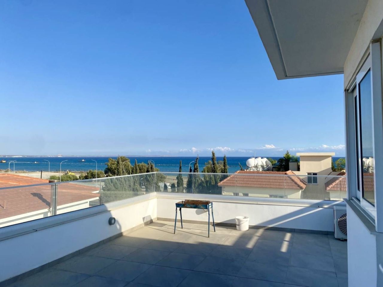 Casa en Lárnaca, Chipre, 310 m² - imagen 1