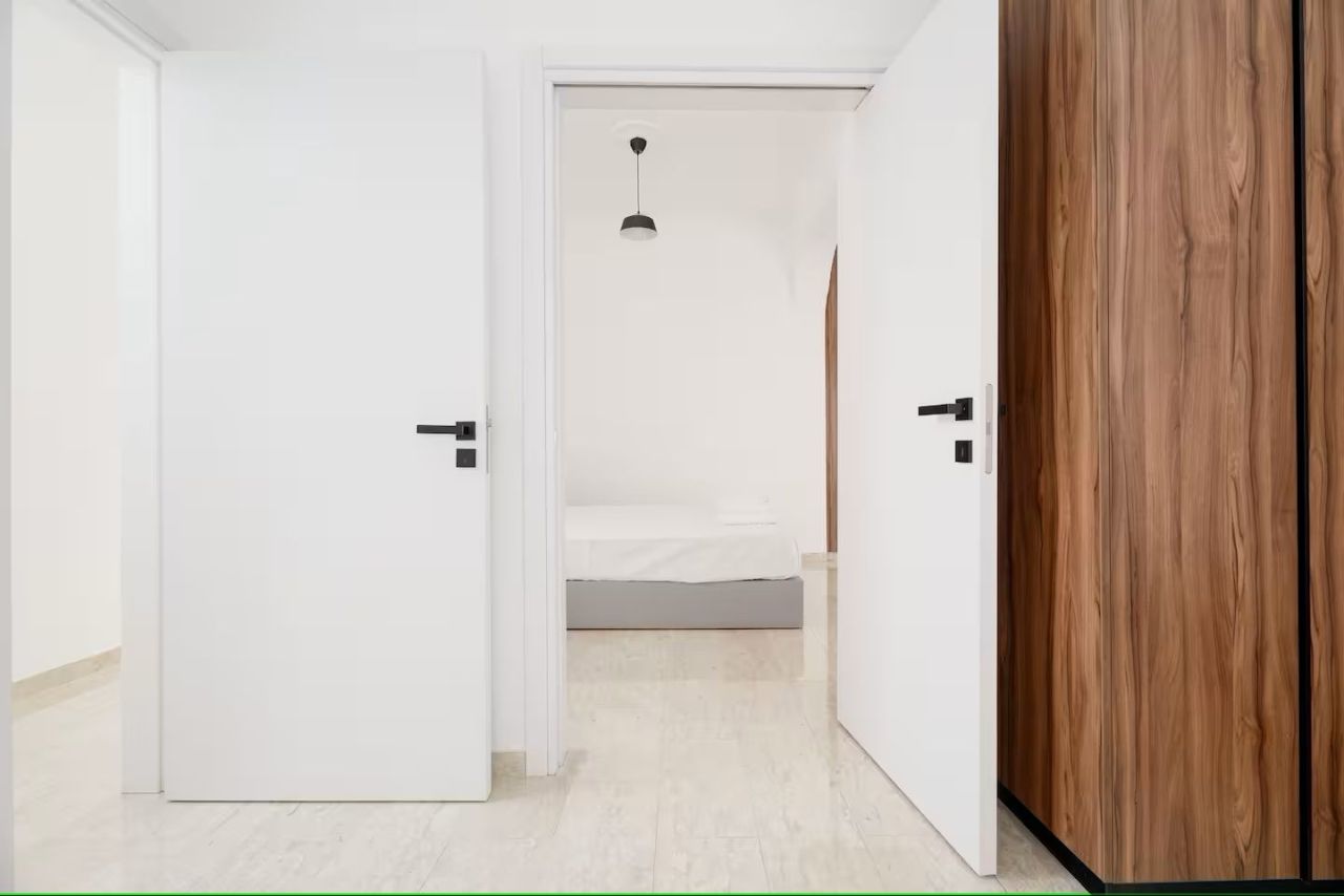 Flat on Finikoudes Beach, Cyprus, 140 m² - picture 8