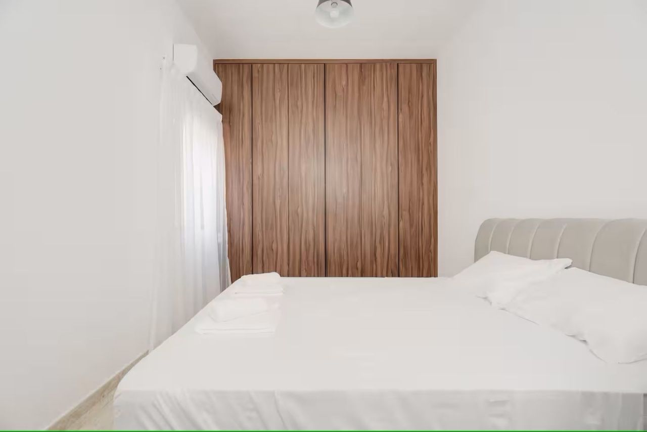 Flat on Finikoudes Beach, Cyprus, 140 m² - picture 13