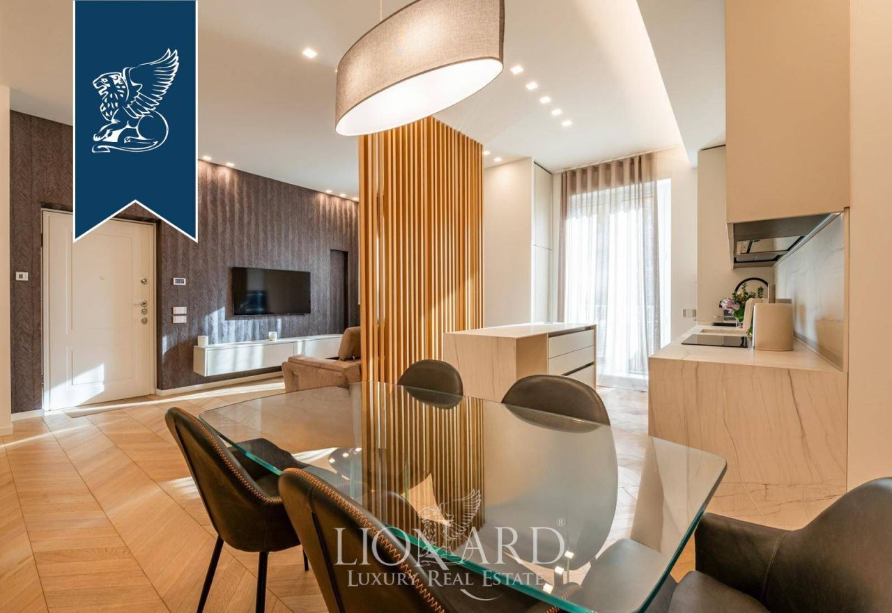 Apartment in Milan, Italy, 106 m² - picture 1