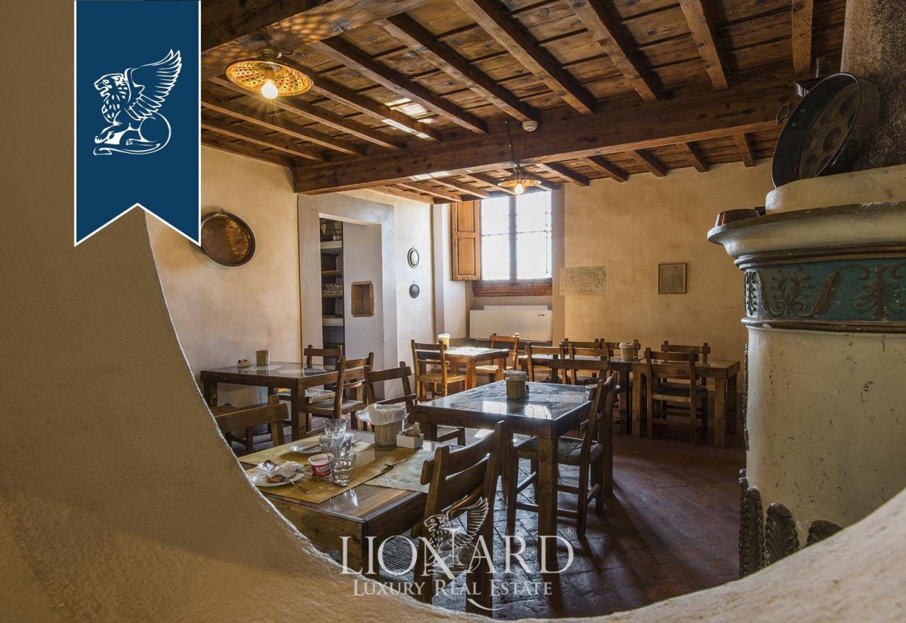 Villa in Florence, Italy, 2 100 m² - picture 17