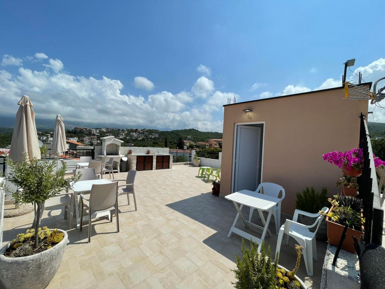 House in Bar, Montenegro, 400 m² - picture 6