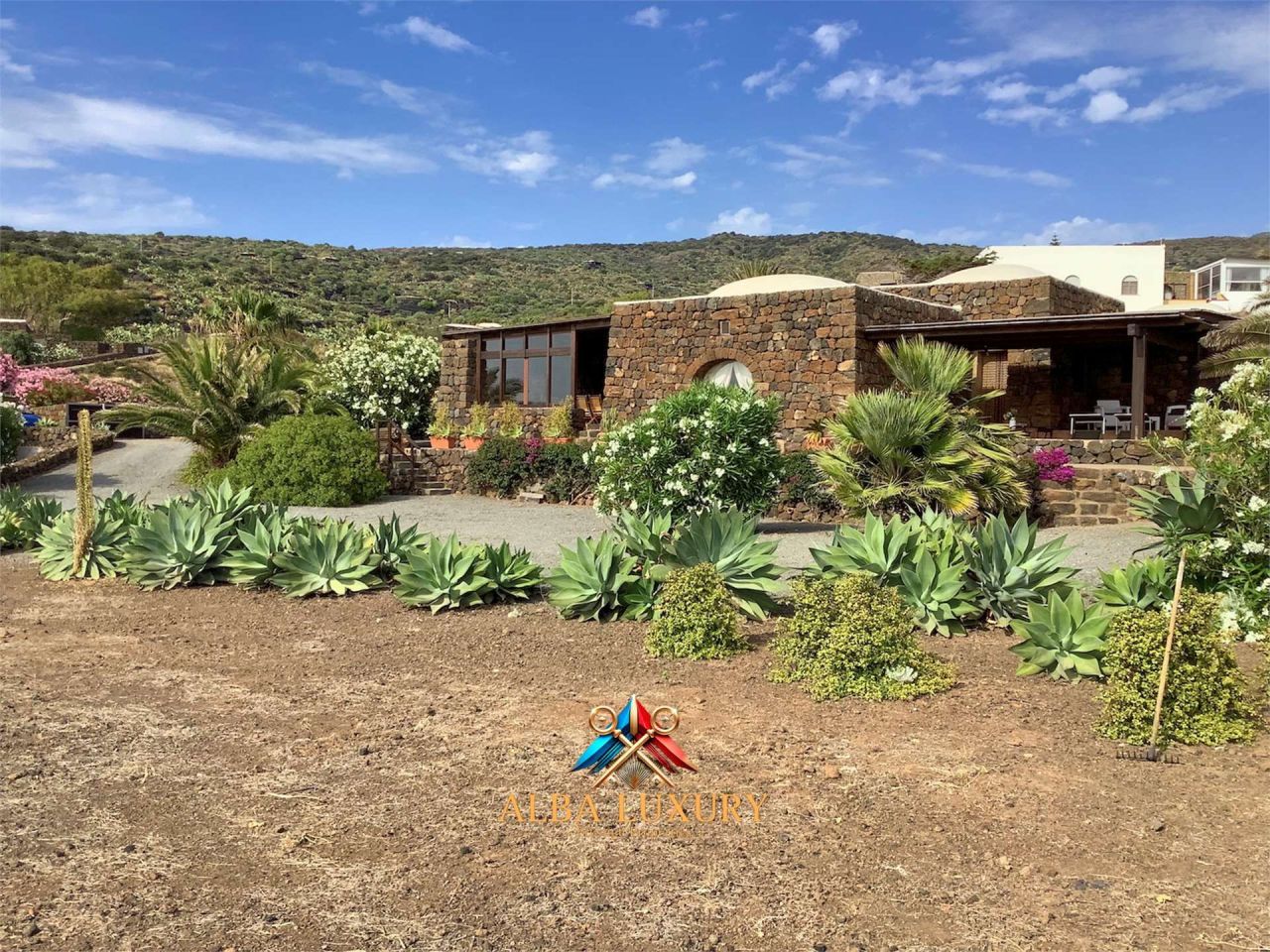 Villa on Pantelleria, Italy, 174 m² - picture 1