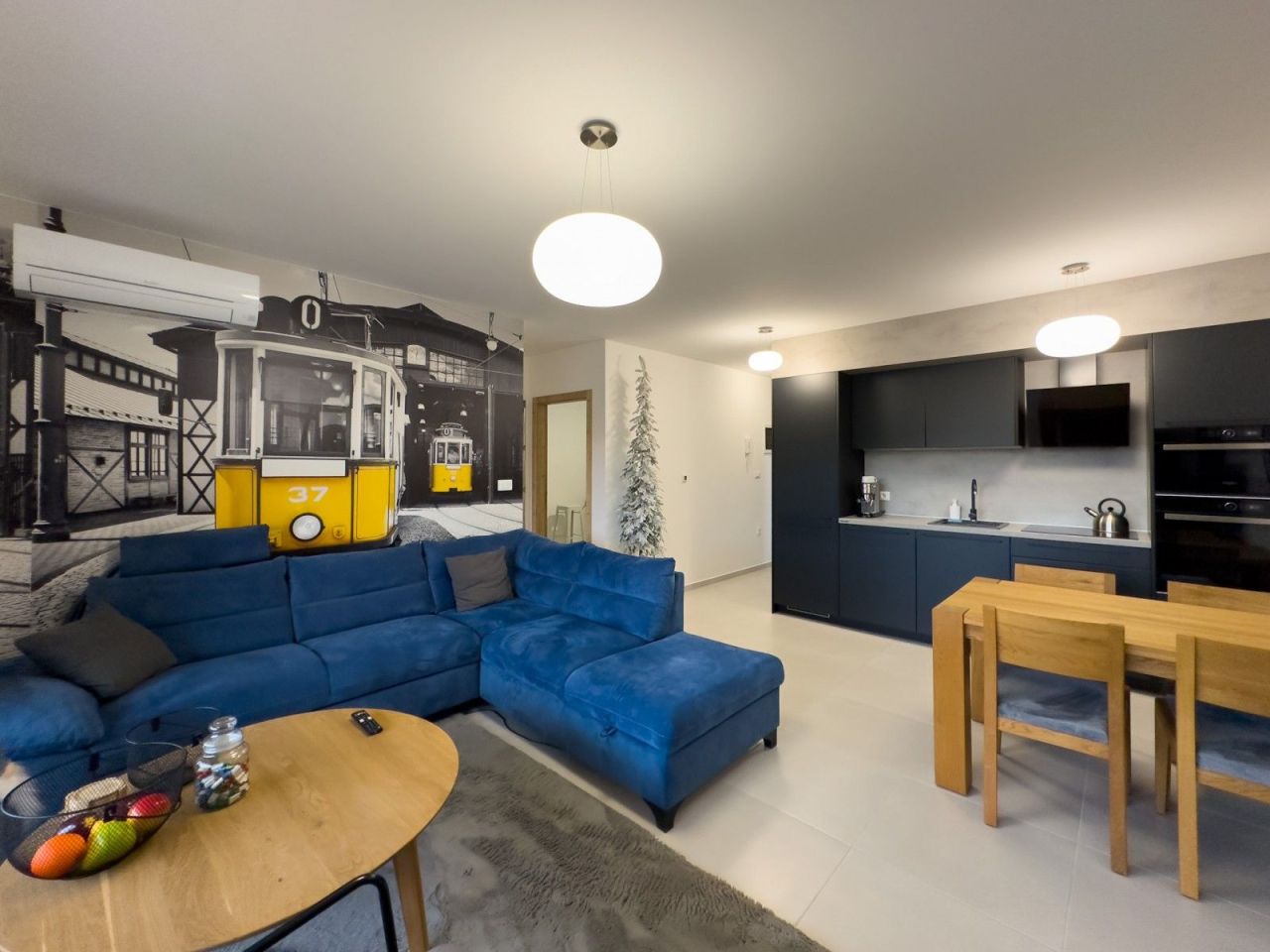 Piso en Pula, Croacia, 66 m² - imagen 1