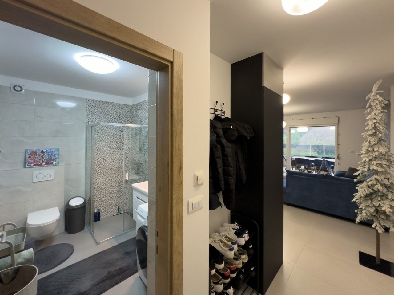 Flat in Pula, Croatia, 66 m² - picture 2