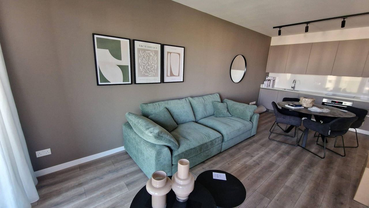 Piso en Limasol, Chipre, 105 m² - imagen 1