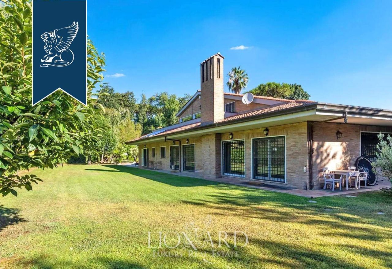 Villa en Roma, Italia, 500 m² - imagen 2