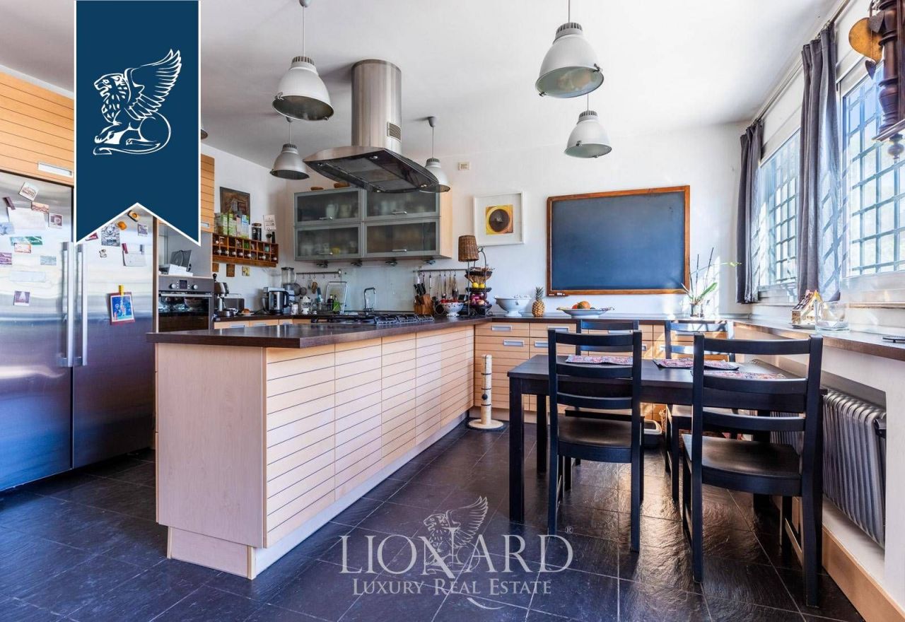 Villa en Roma, Italia, 500 m² - imagen 17