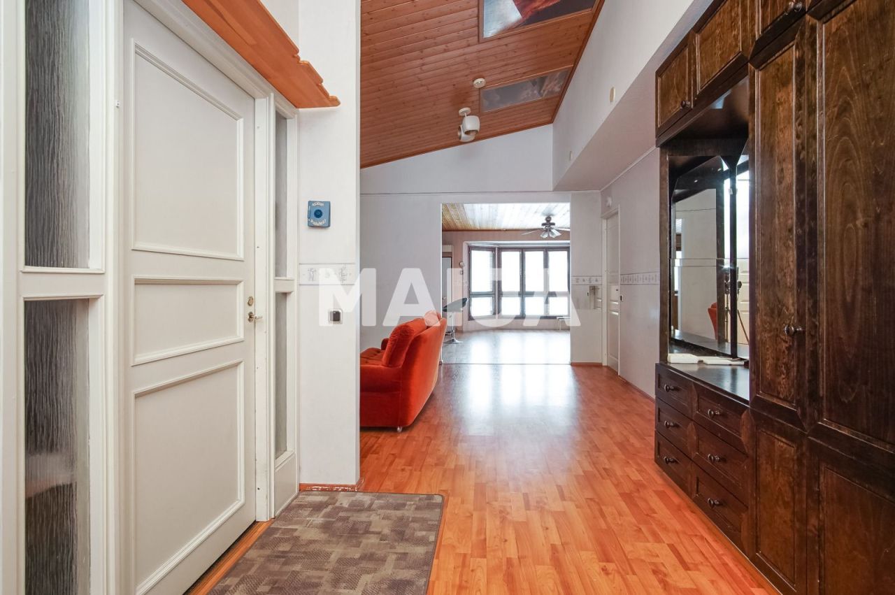 Maison Tornio, Finlande, 164 m² - image 4