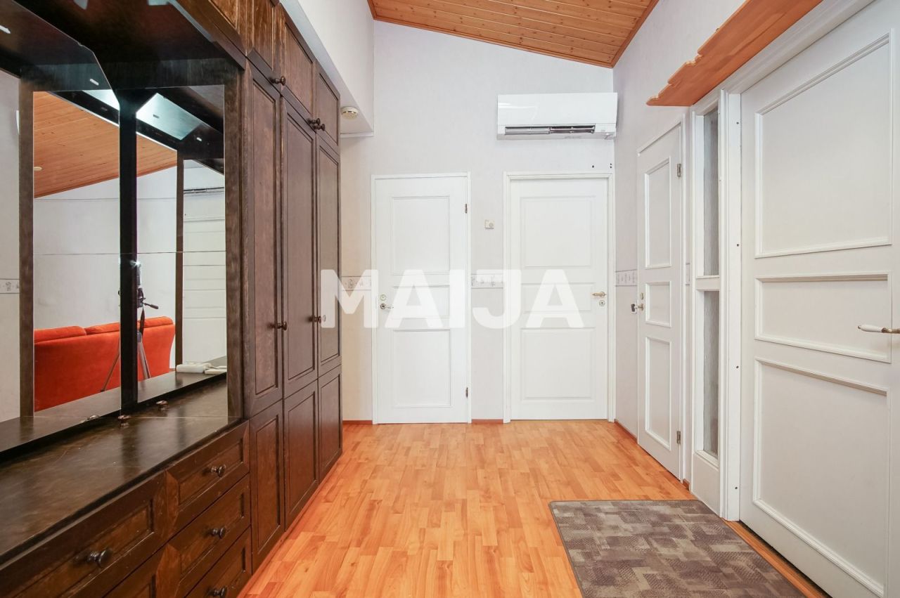 Maison Tornio, Finlande, 164 m² - image 5