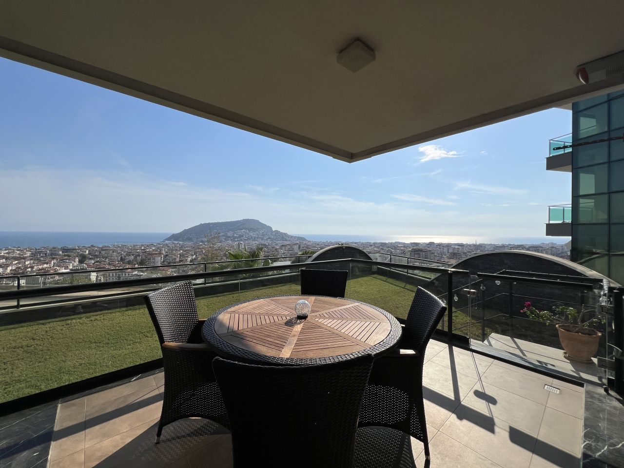 Villa in Alanya, Türkei, 120 m² - Foto 1